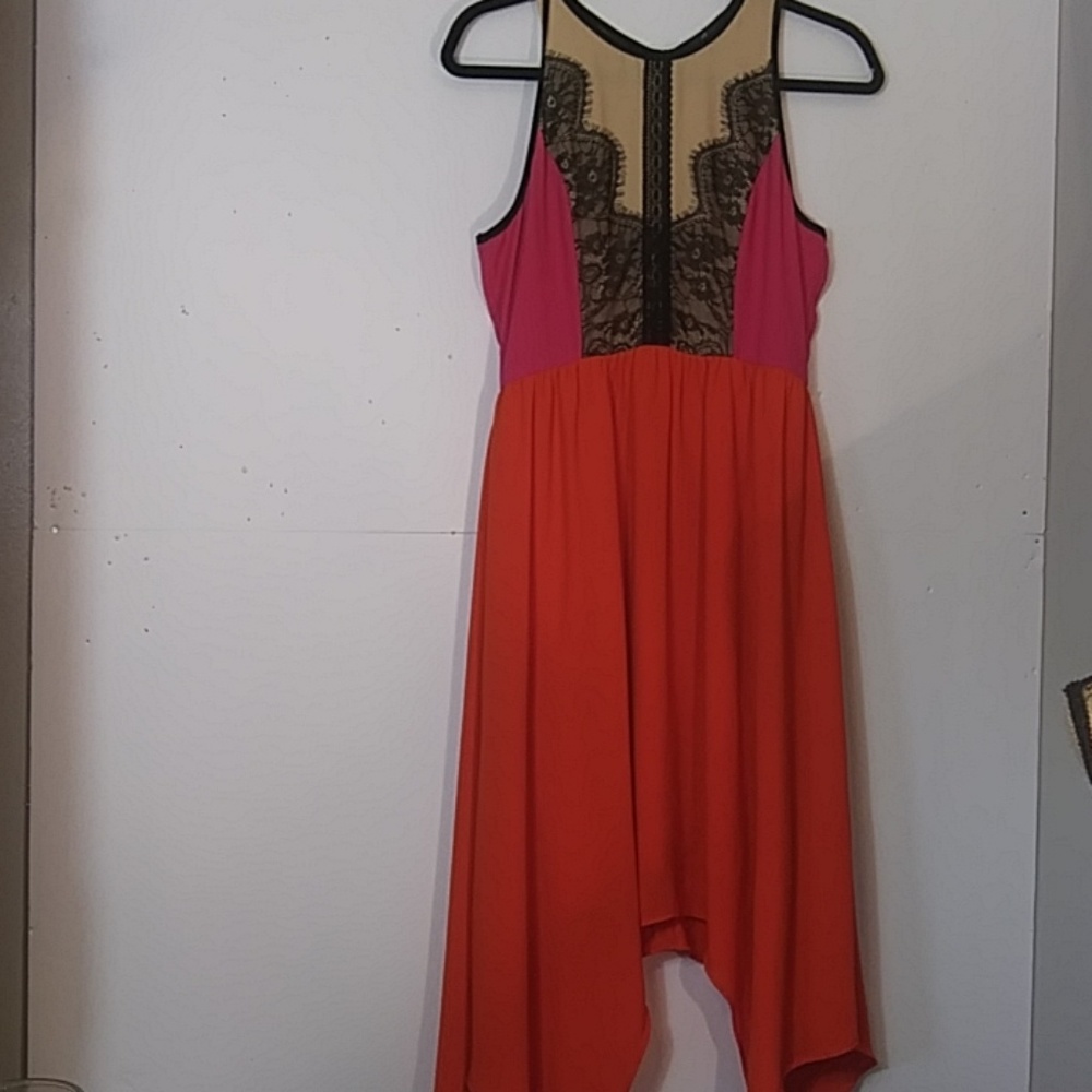 C.LUCE COLORBLOCK PEPLUM SLEEVELESS DRESS